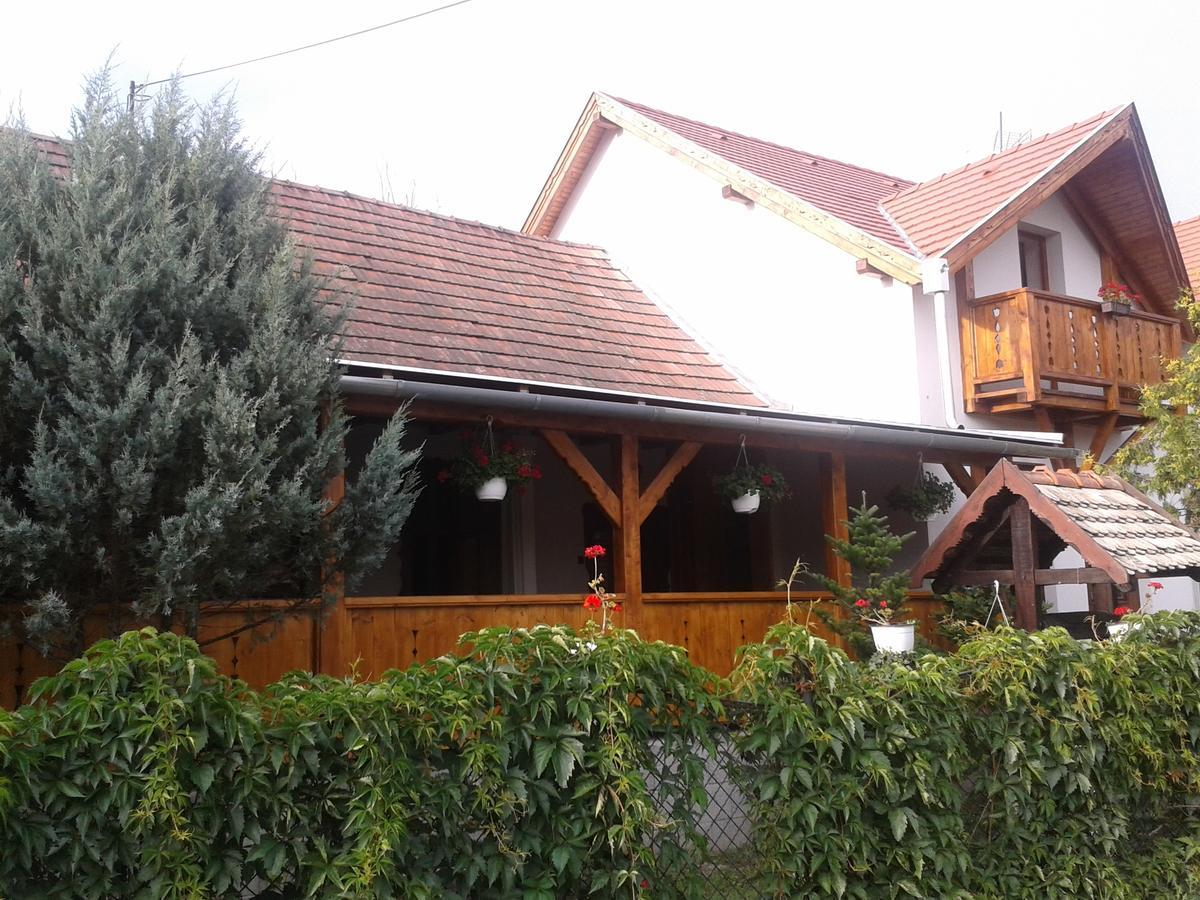 Felsőtold Felso Fogado B&B 외부 사진