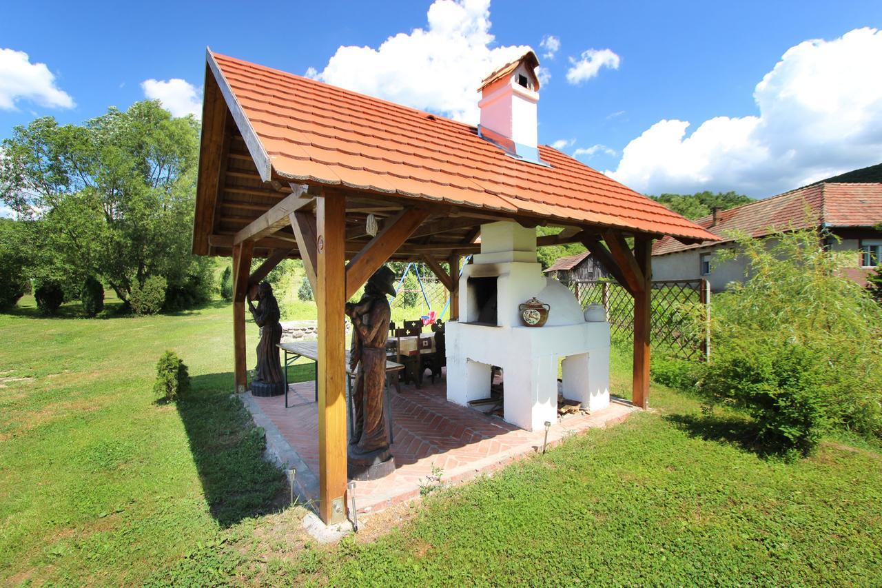 Felsőtold Felso Fogado B&B 외부 사진