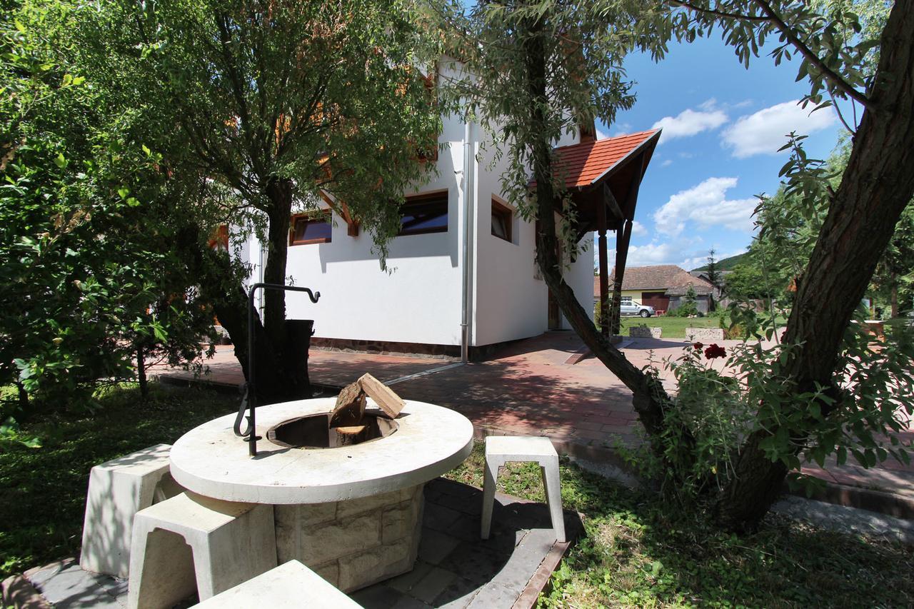 Felsőtold Felso Fogado B&B 외부 사진