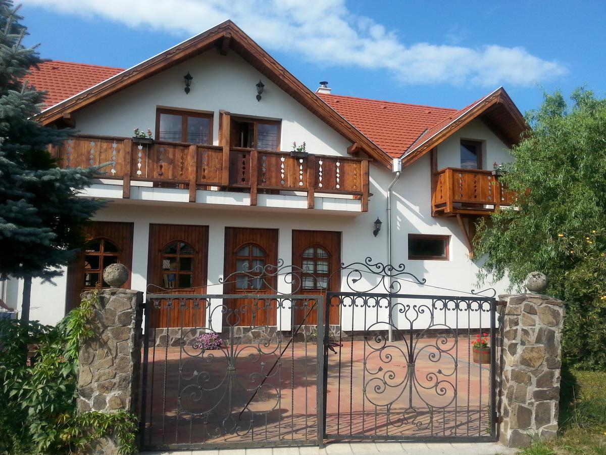 Felsőtold Felso Fogado B&B 외부 사진